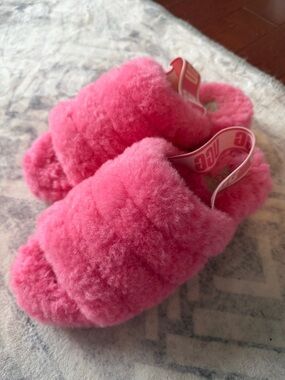 UGG Hot Pink Cozy Fluff Slide Slippers women’s 8